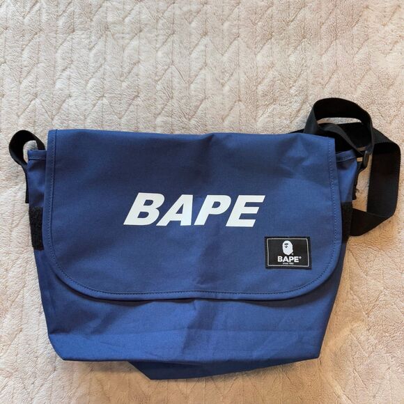 BAPE 2023 NEW YEARS SPELL OUT LOGO MESSENGER BAG CROSS BODY - Picture 1 of 6